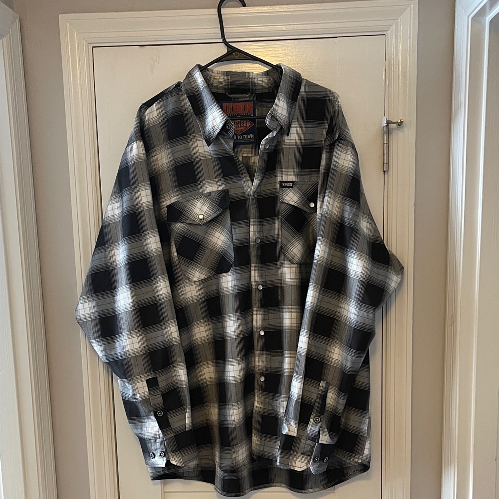 DIXXON Black and White Plaid Casual Button Down Shirt